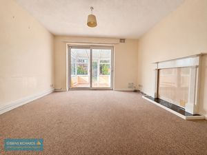 Sitting room- click for photo gallery